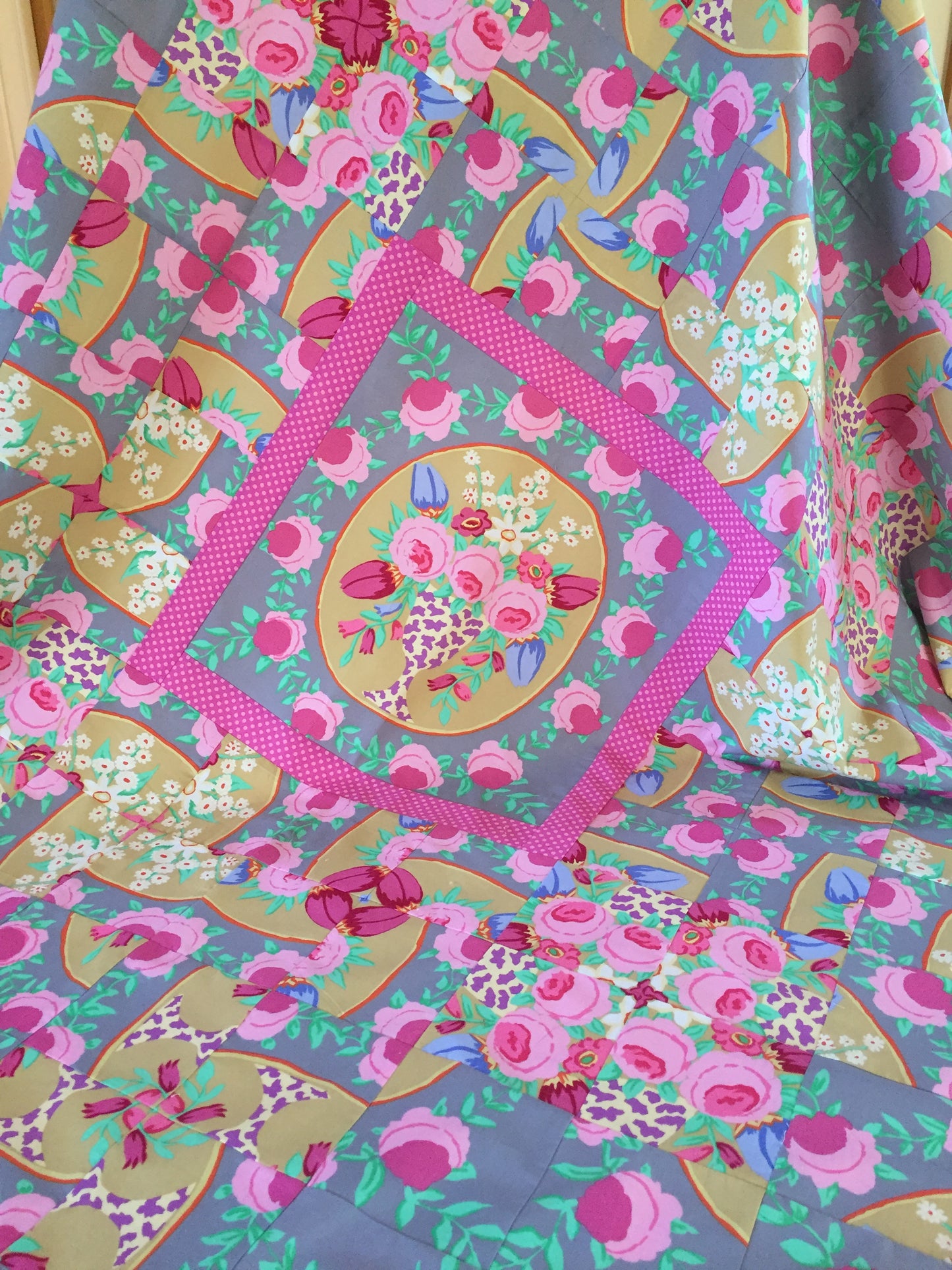 Cameo Kaleidoscope Grey and Pink Quilt Top